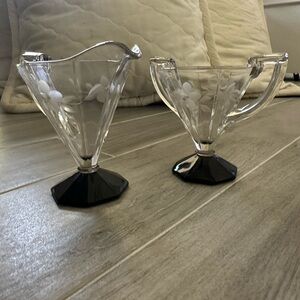 Stunning Art Deco Glass creamer and sugar set
